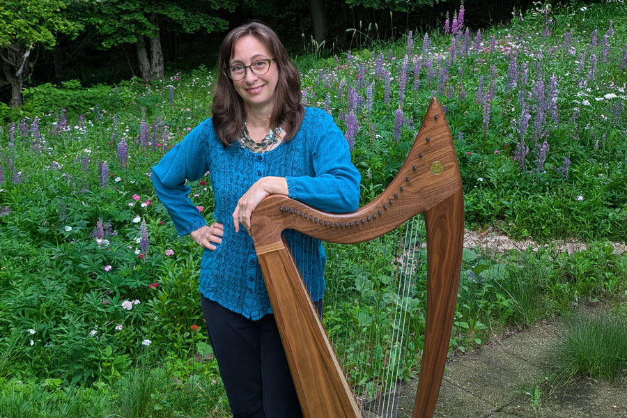 Ellen Paquette, harpist event