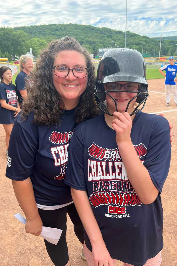 Photo of Erin Harvey Bridge and her daughter Delaney 