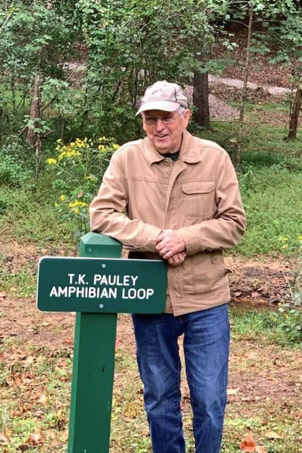 Dr. Thomas Pauley