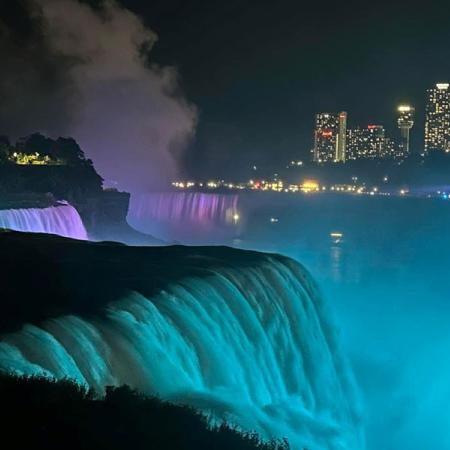 Niagara Falls lit in WISPC colors