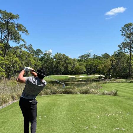Drew Heinze playing some golf